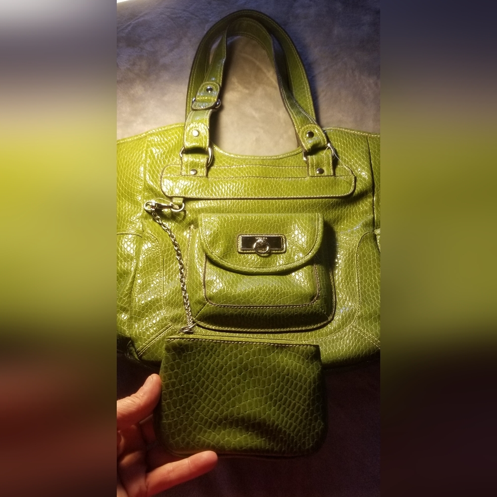 Green Strada Shoulder bag, purse with detachable coin purse, never used